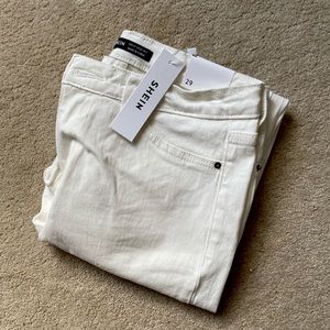 NEW white skinny jeans